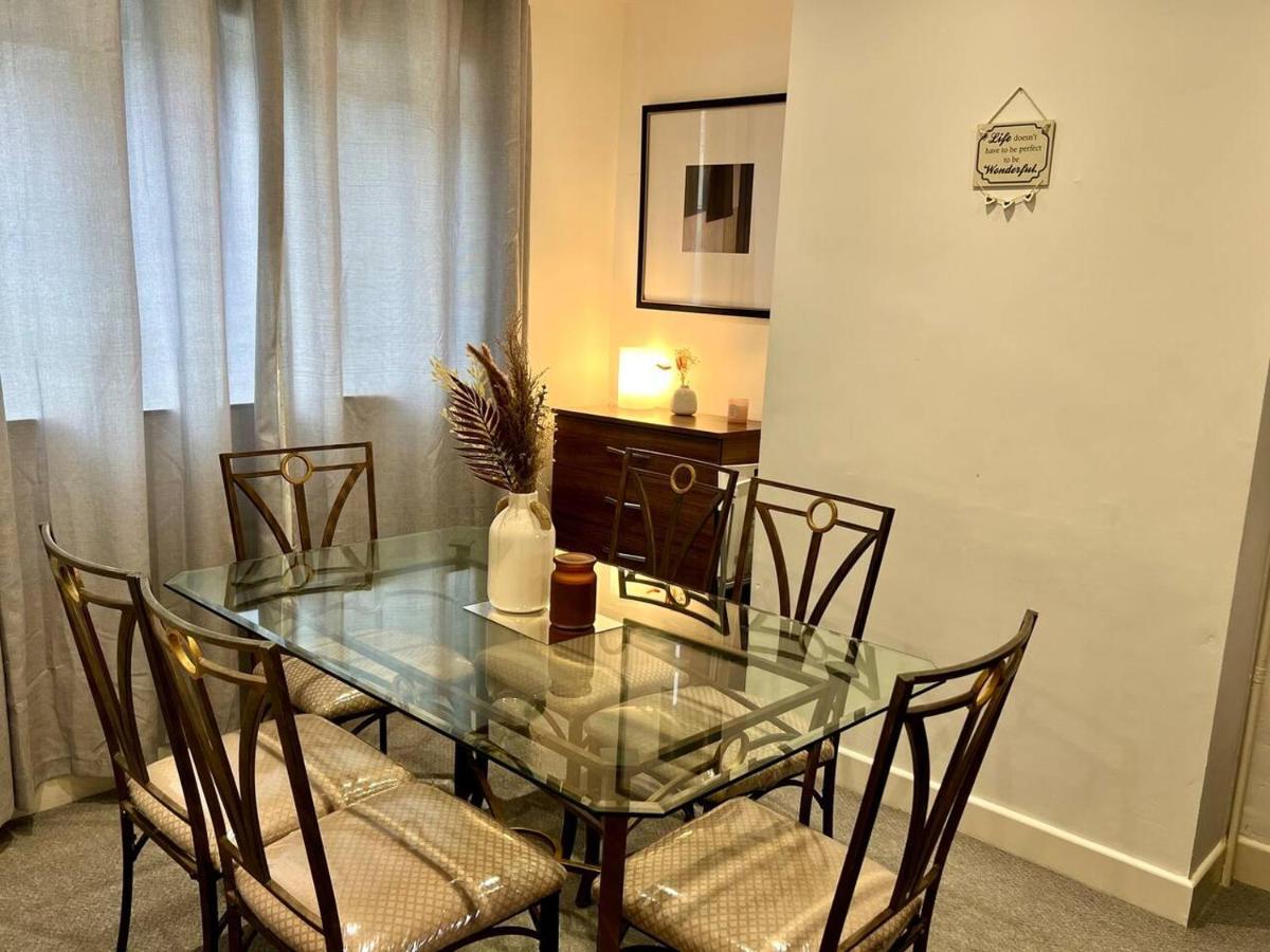 4 Bedroom Terrace House