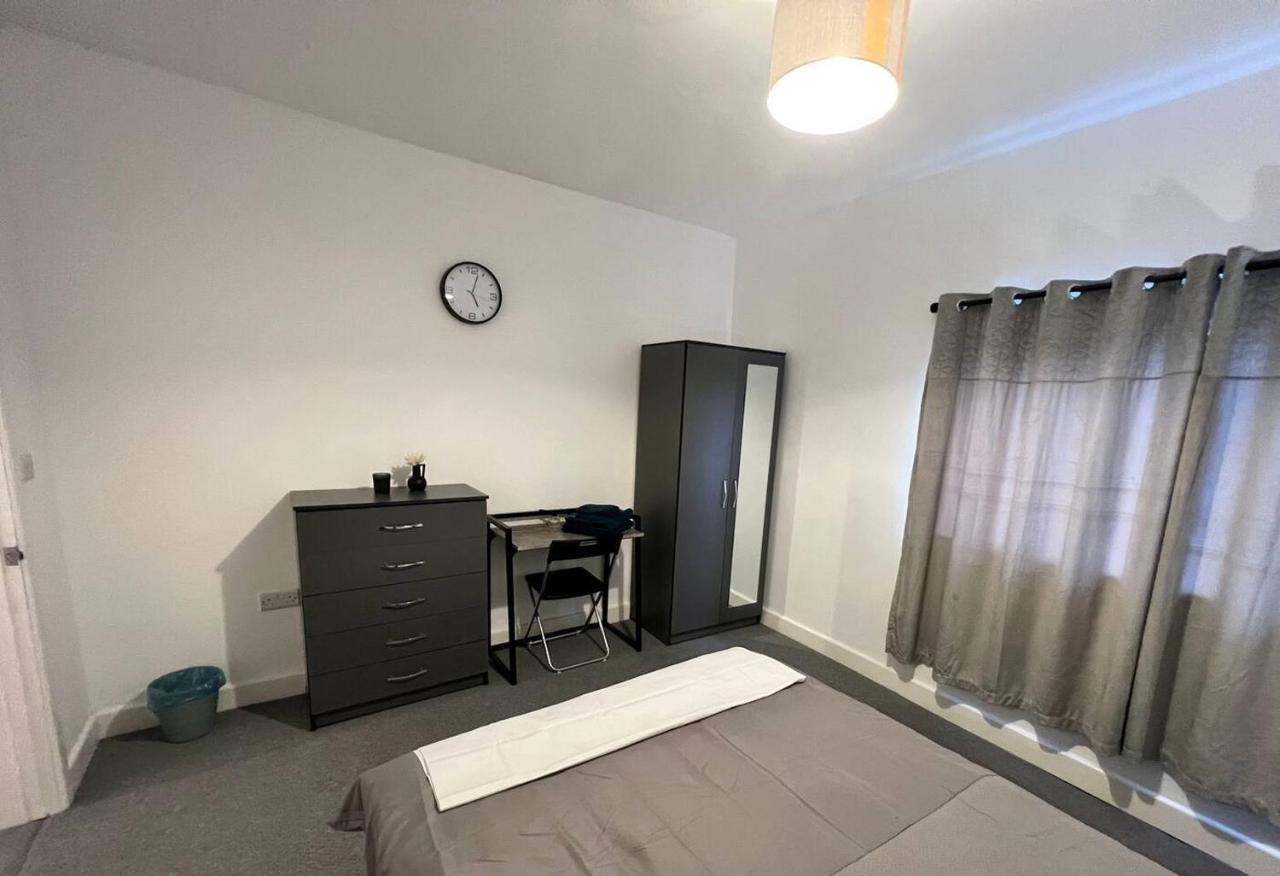 4 Bedroom Terrace House