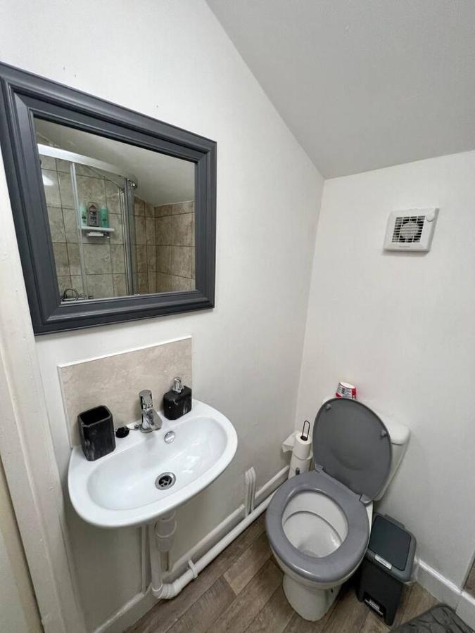 Holiday home 4 Bedroom Terrace House Wellingborough